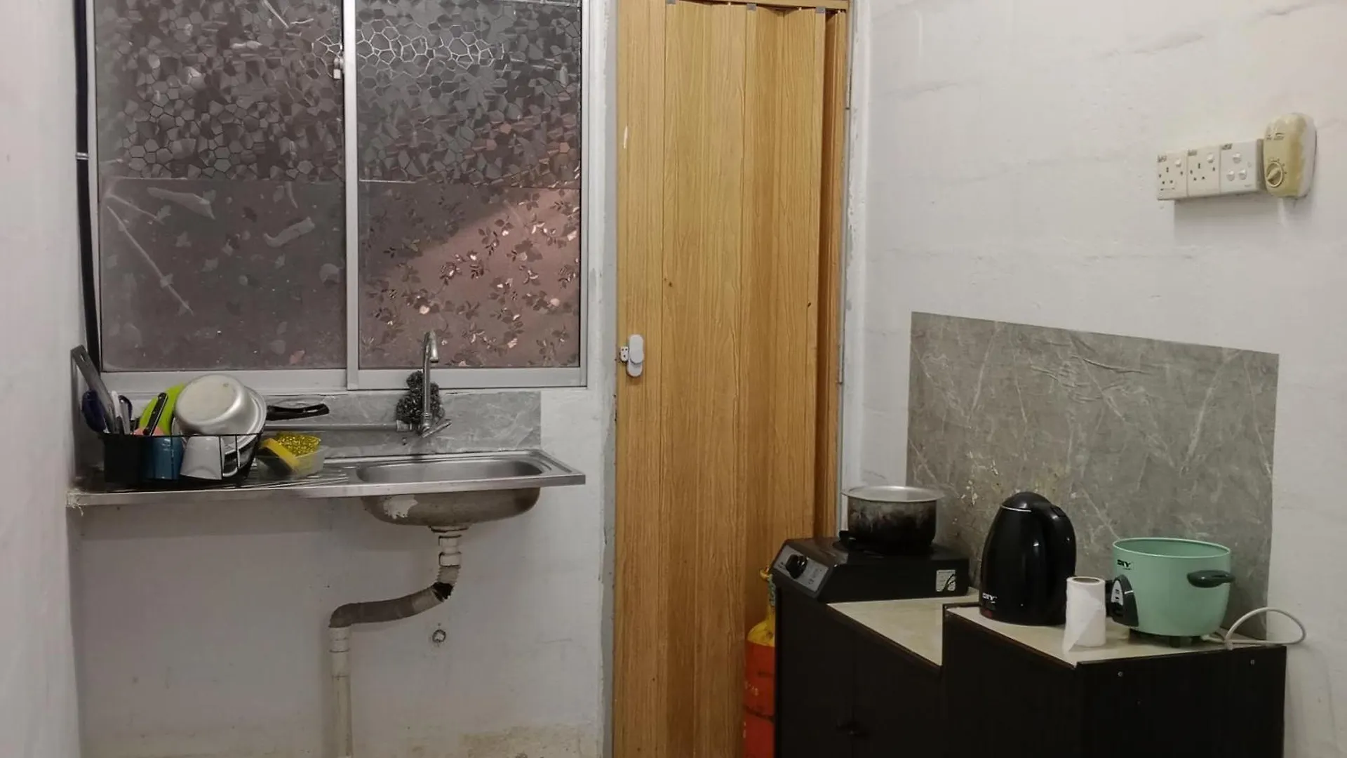 Homestay Indrawasih With 2 Bedroom 4 Single Bed Not Sharing Perai 0*,