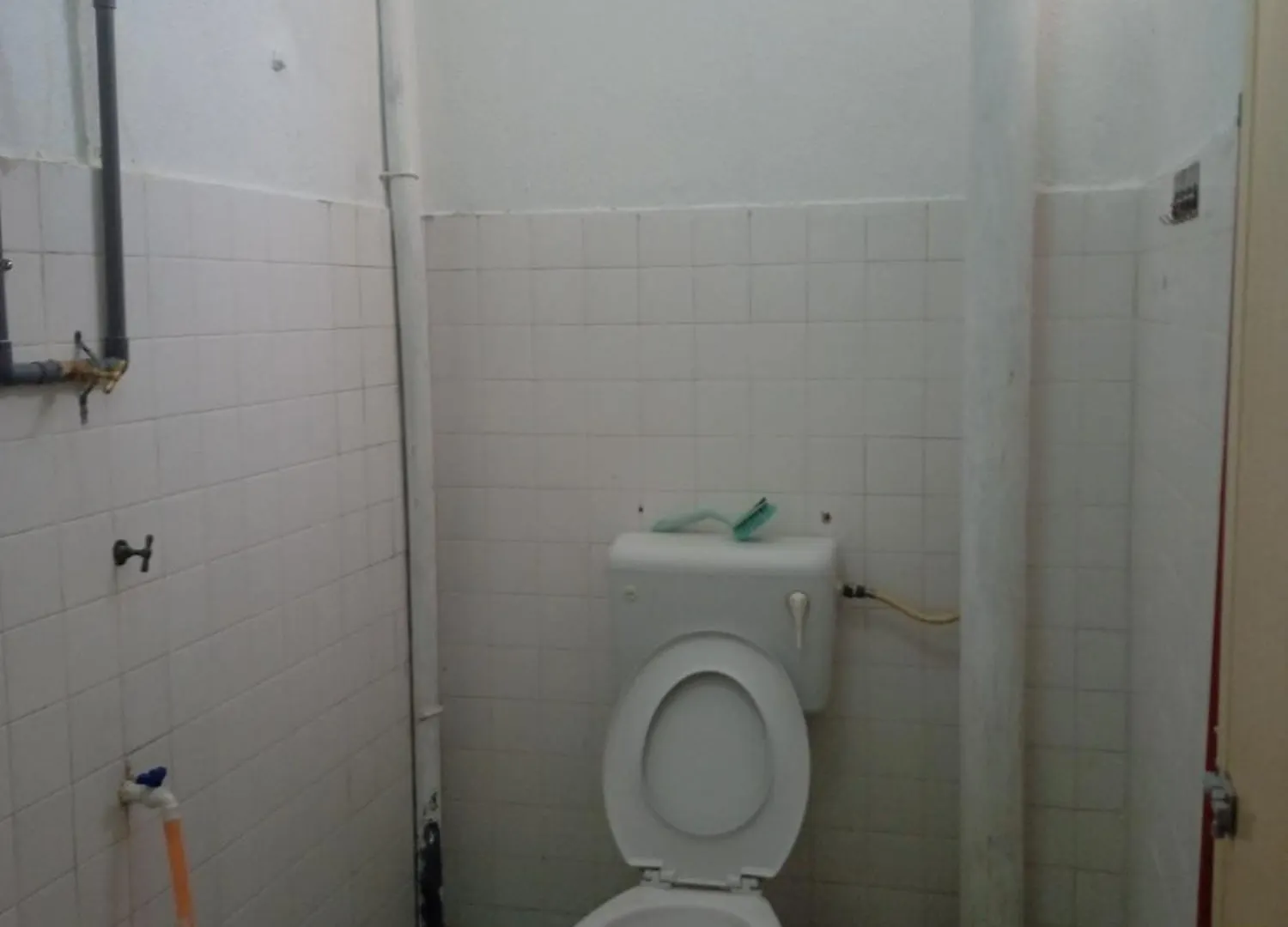 Апартаменты Homestay Indrawasih With 2 Bedroom 4 Single Bed Not Sharing Перай